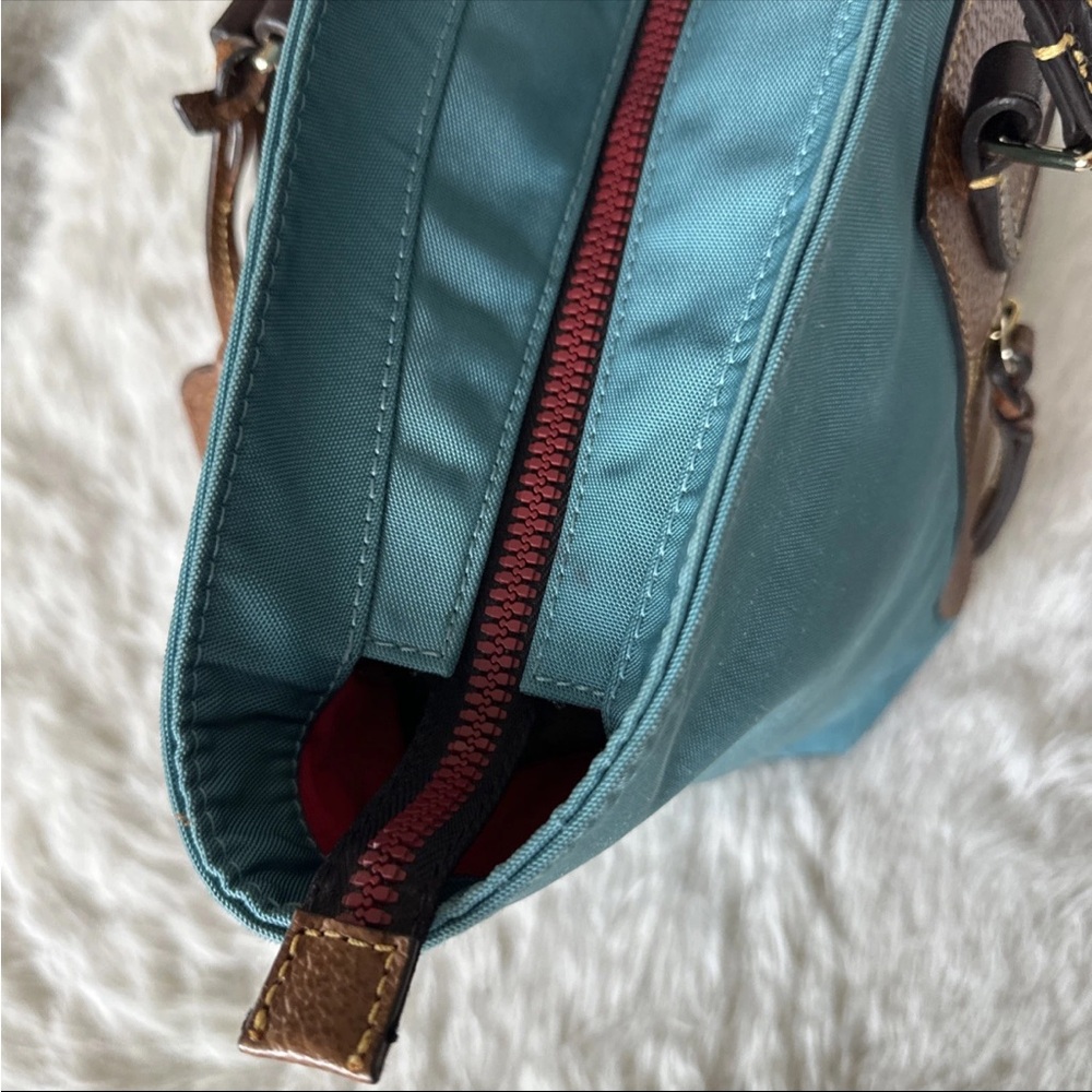 Dooney and Bourke Elegant Blue and Brown Tote Bag - Picture 6 of 16